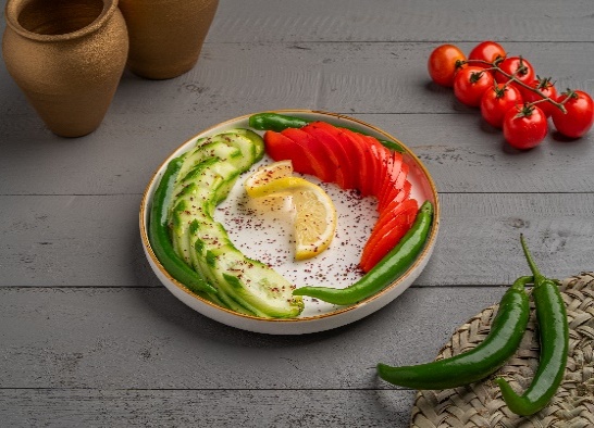 شرائح الطماطم و الخيار