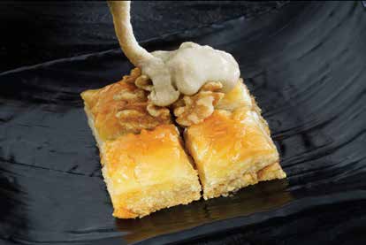 بقلاوة بالجوز مع الطحينة