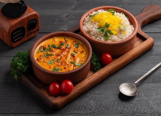 كاري الدجاج مع أرز جوز الهند