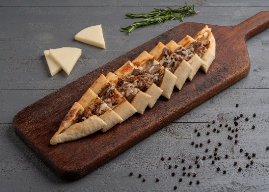 بيتا تركية جبنة مع اللحم